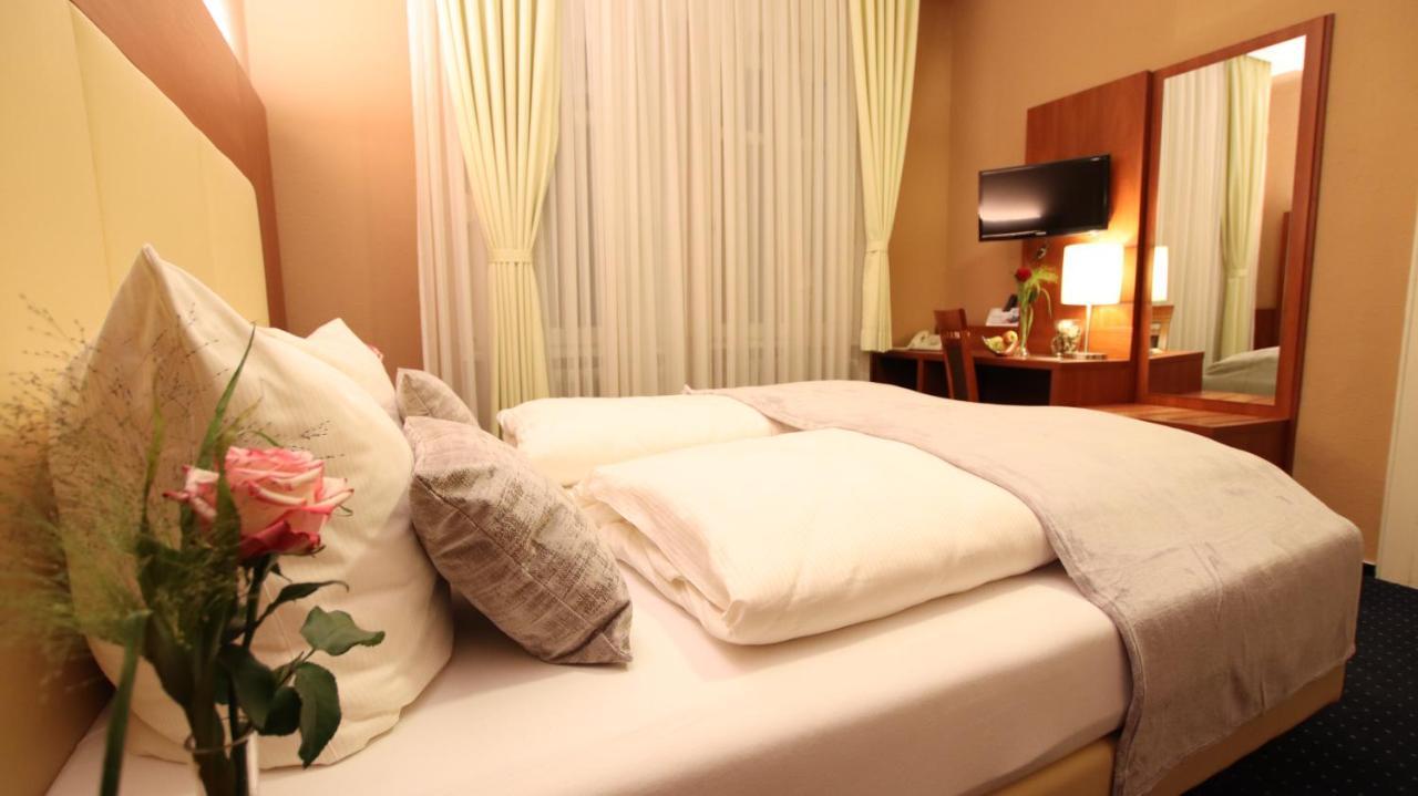 Hotel Wahlster Σααρμπρύκεν Εξωτερικό φωτογραφία