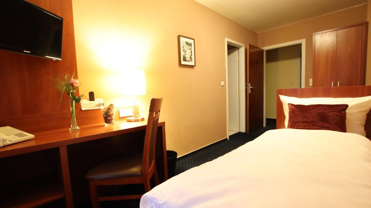 Hotel Wahlster Σααρμπρύκεν Εξωτερικό φωτογραφία